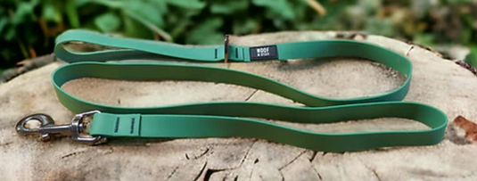 Woof & Stuff Pine Waterproof Leash