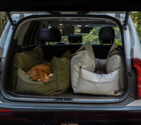 Load image into Gallery viewer, 4 Cats & Dogs Macro Travel Pet Bed
