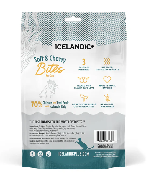 Load image into Gallery viewer, Icelandic+ Cat Soft & Chewy Bites Chicken & Blackberry 1.8oz