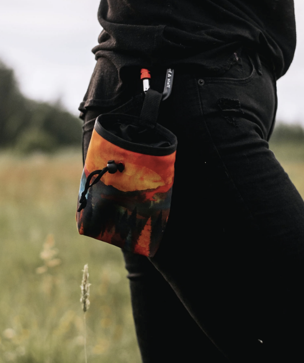 Load image into Gallery viewer, Woof & Stuff Happy Trails Treat Pouch