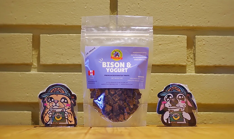 Load image into Gallery viewer, Nammy Treats Bison & Yogurt 90g