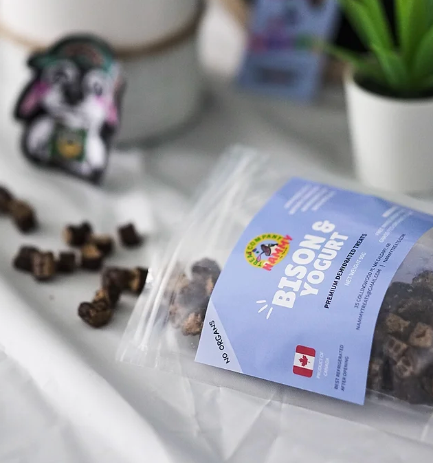 Load image into Gallery viewer, Nammy Treats Bison & Yogurt 90g