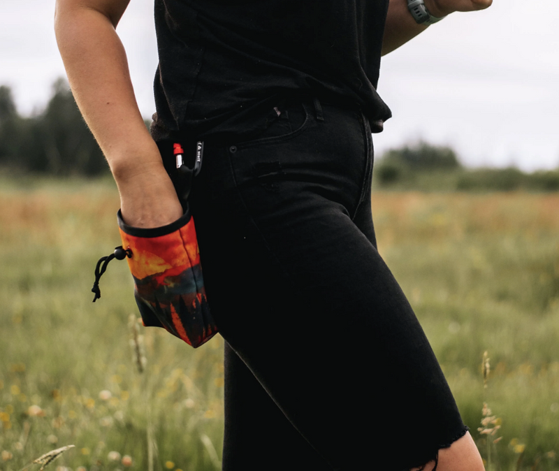 Load image into Gallery viewer, Woof & Stuff Happy Trails Treat Pouch