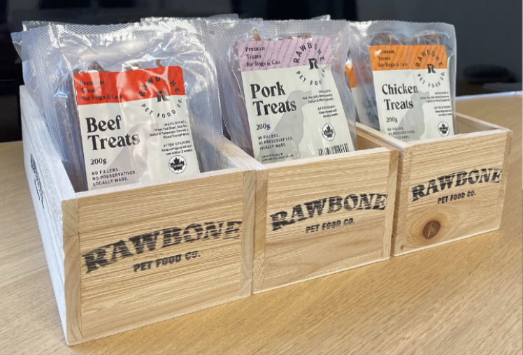 Load image into Gallery viewer, Rawbone Pet Food Co Pork Sausages 200g
