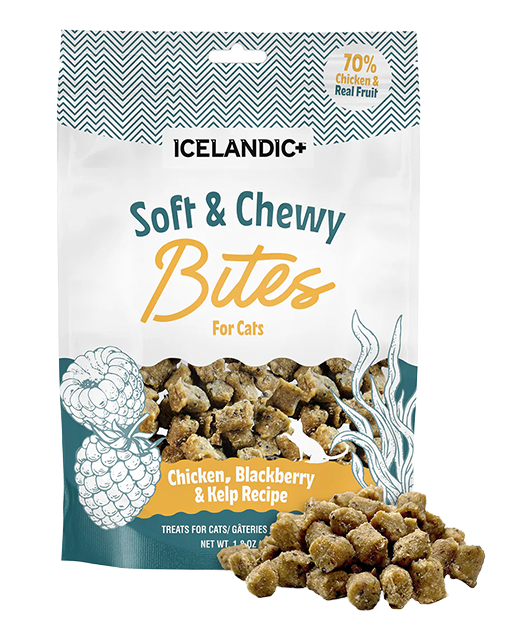 Load image into Gallery viewer, Icelandic+ Cat Soft &amp; Chewy Bites Chicken &amp; Blackberry 1.8oz
