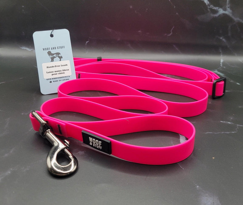 Load image into Gallery viewer, Woof &amp; Stuff Waterproof Hands Free Urban Leash
