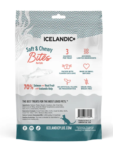 Load image into Gallery viewer, Icelandic+ Cat Soft &amp; Chewy Bites Salmon, Cranberry &amp; Kelp 1.8oz
