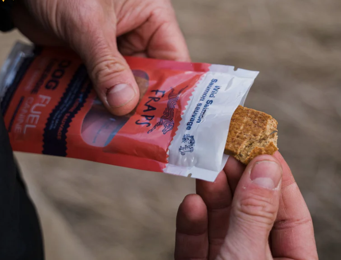 Load image into Gallery viewer, Fraps Wild Salmon Breakable Dog Treat Bar 50g
