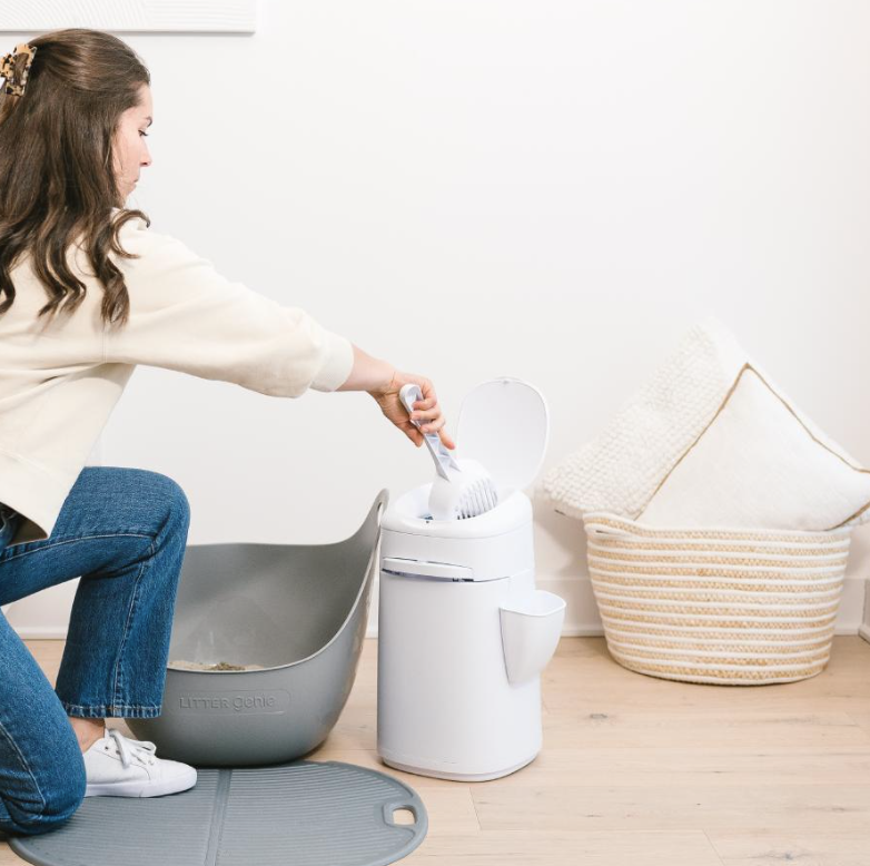 Load image into Gallery viewer, Litter Genie Cat Litter Disposal System w/ Standard Refill
